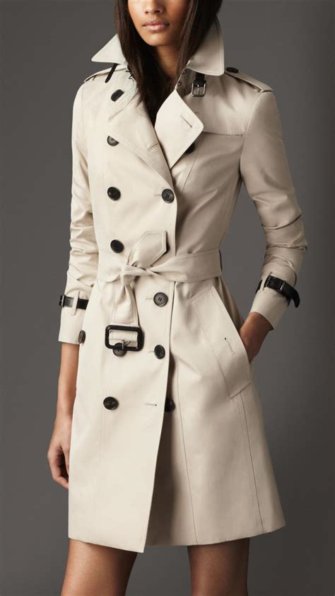 ways to wear a burberry trench coat|best Burberry trench coat women.